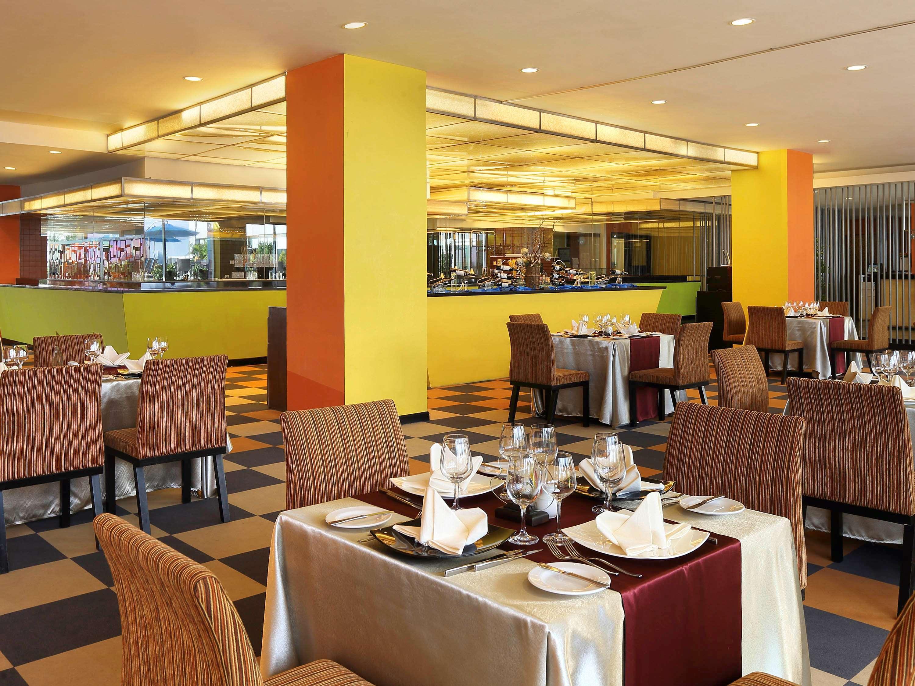 Novotel Balikpapan Εξωτερικό φωτογραφία