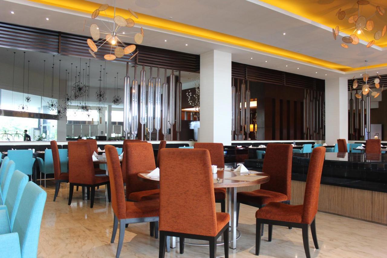 Novotel Balikpapan Εξωτερικό φωτογραφία